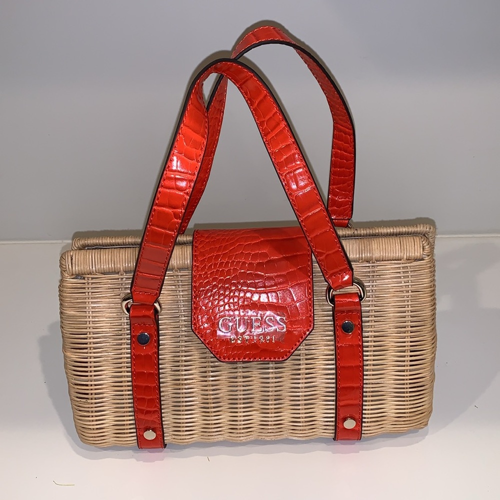 GUESS Paloma Satchel - Picture 16 of 16